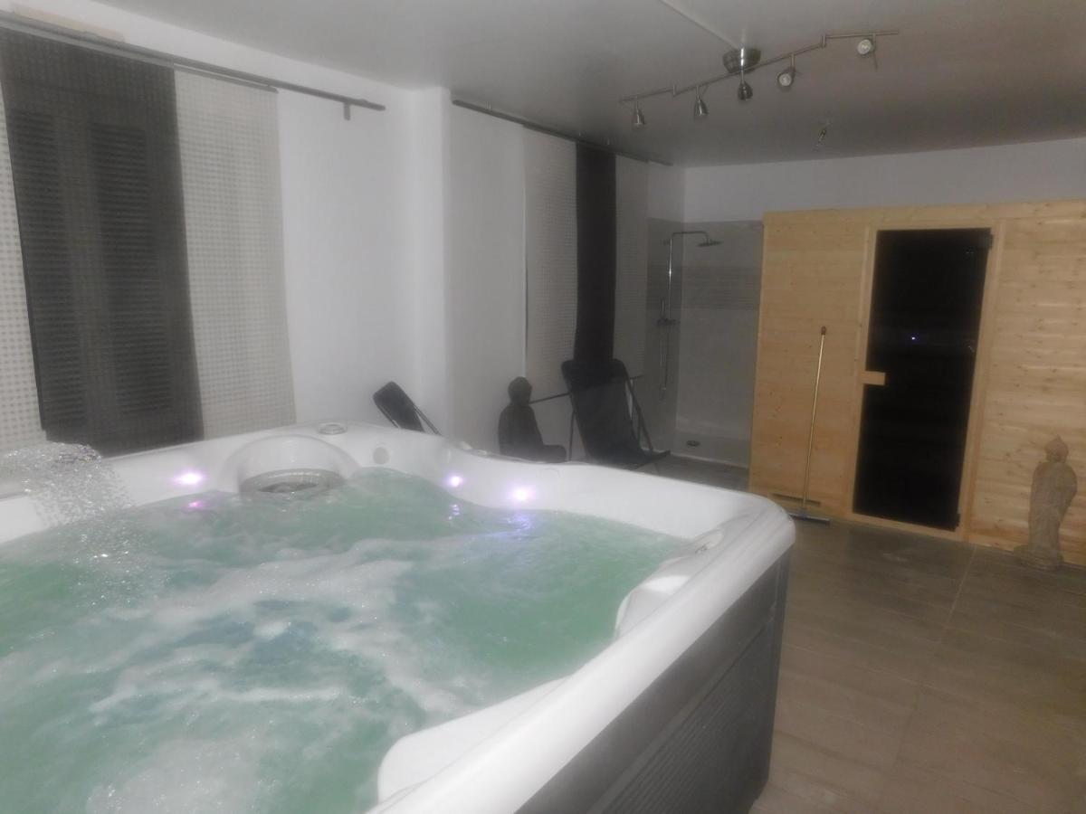 L'Amandaure Bed and Breakfast Saulcy-sur-Meurthe Exteriör bild